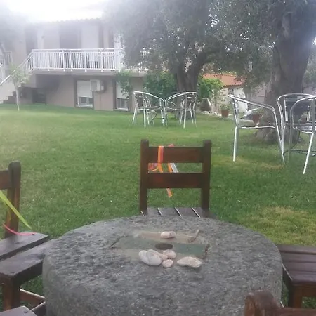 Dimitra's Metaggitsi Aparthotel